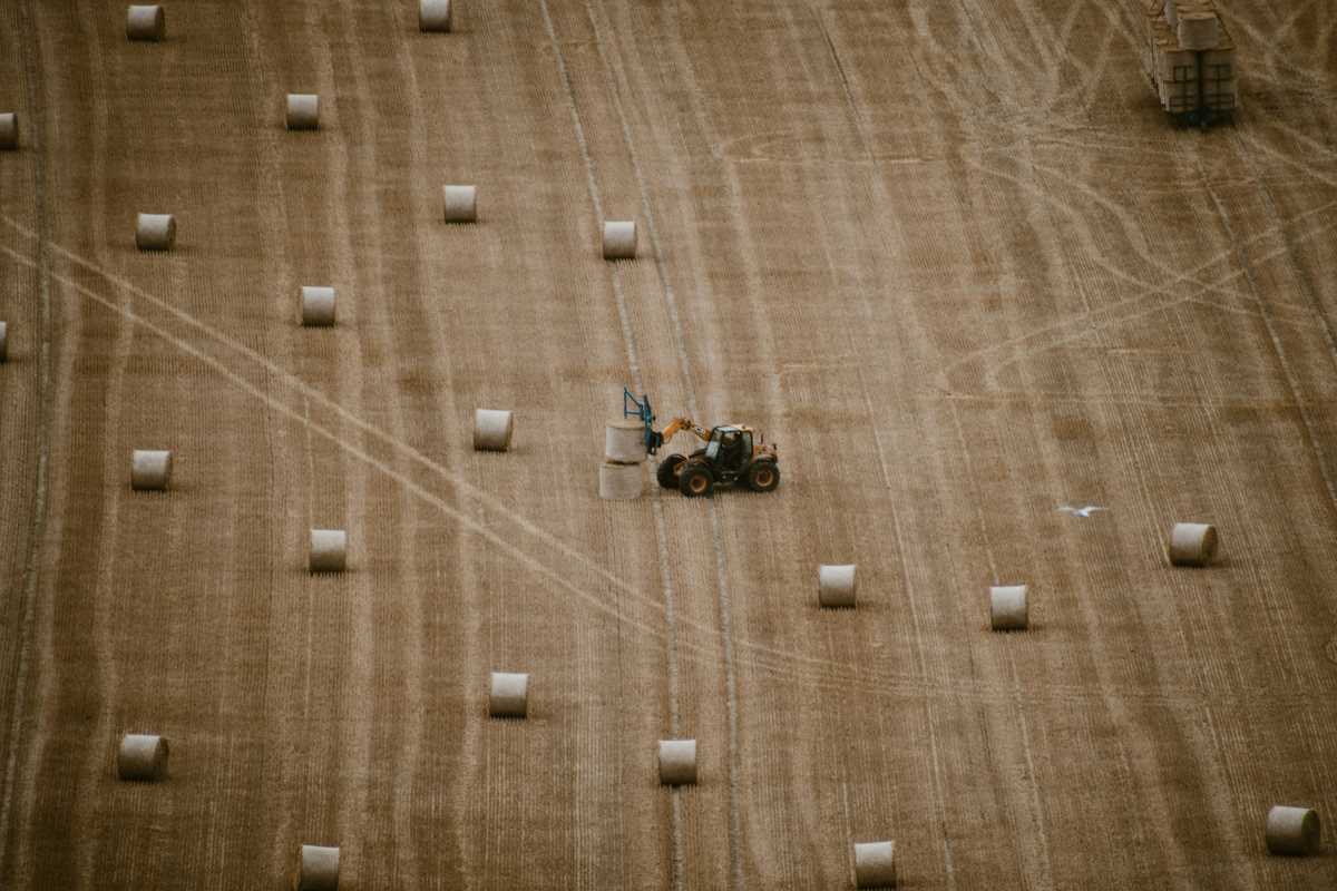 5 Essential Features to Look for in Automated Hay Balers With IoT Connectivity